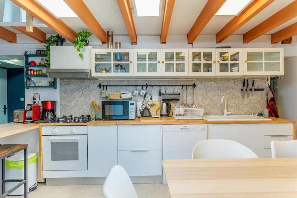 Duplex 4 Pers. Centre Avec Cour Privee Ensoleillee Apartment Marseille Luaran gambar